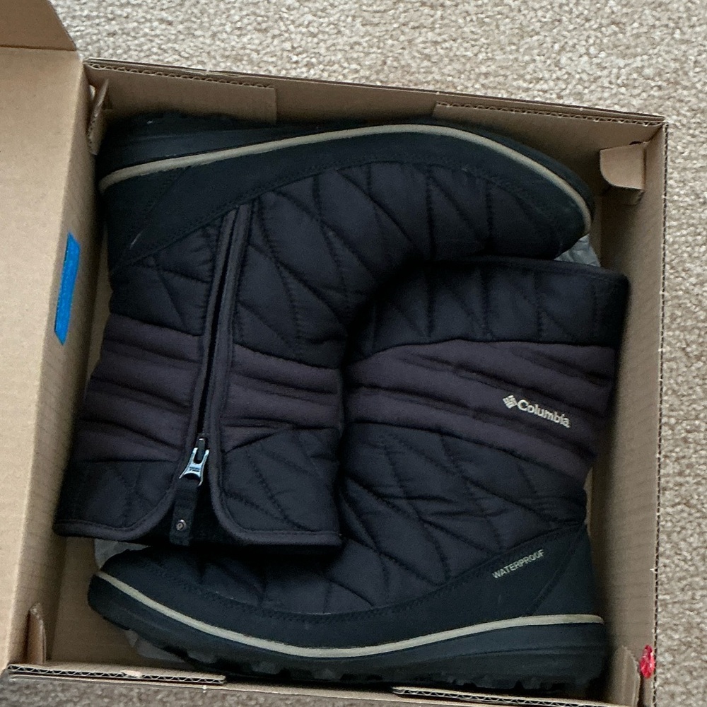 Women’s Columbia Black Winter Quilted Boots- Size 7 - Picture 8 of 8